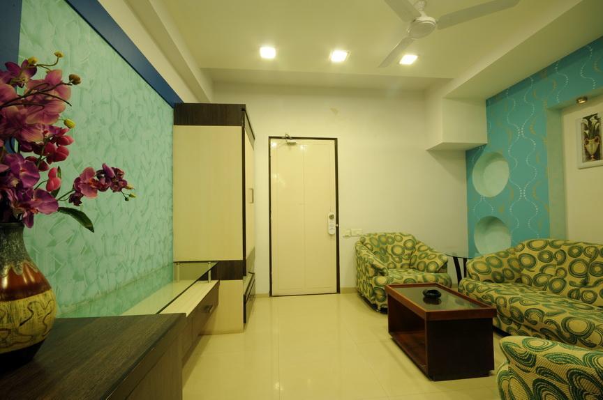 Hotel Surabhi Regency Anand Bagian luar foto
